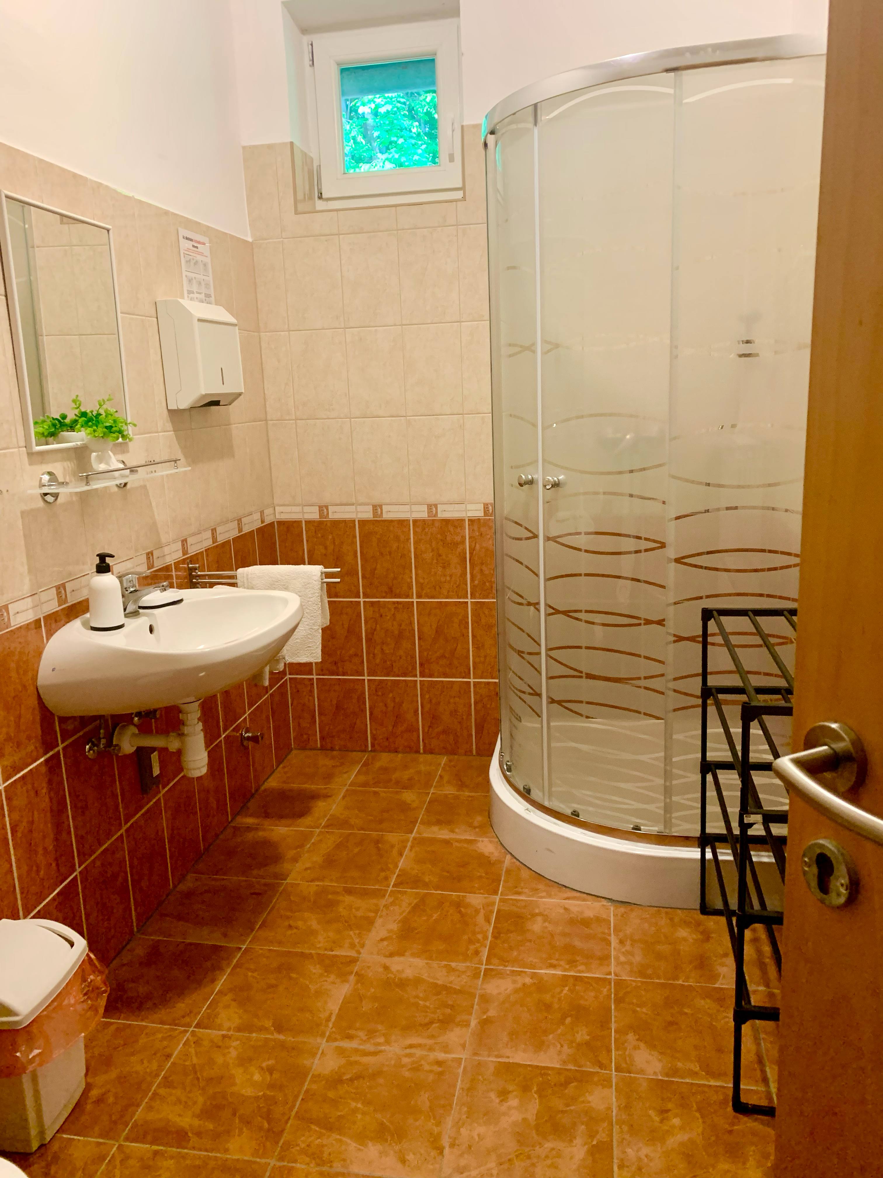Gallery image 7